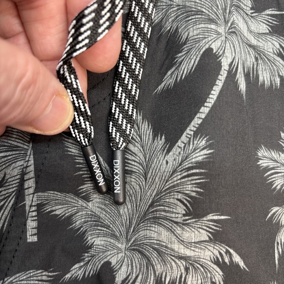 NEW Dixxon Flannel Co Men's M The Chad Bali Premium Athletic Shorts - Picture 3 of 13